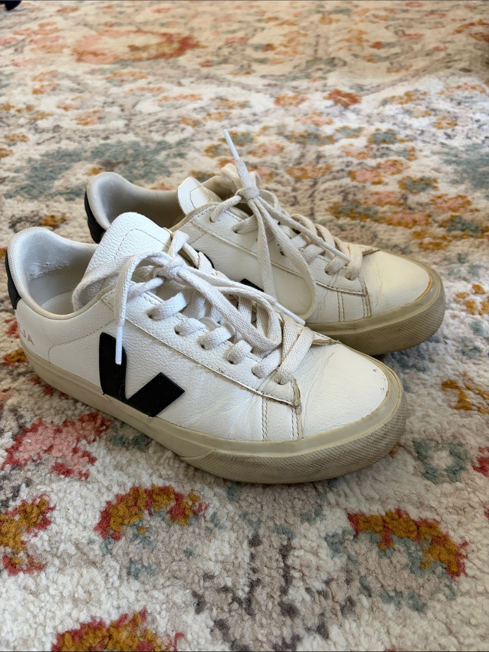 Veja campo sneakers
